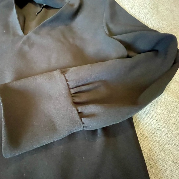 Zara Elegant Black Choker Cut Out Top Long Sleeve V-Neck Top NWT - Picture 9 of 13